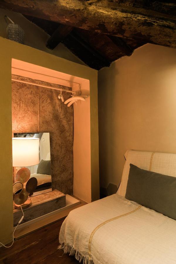 Opera Suites - Le Mille E Una Notte Calcata Exterior foto