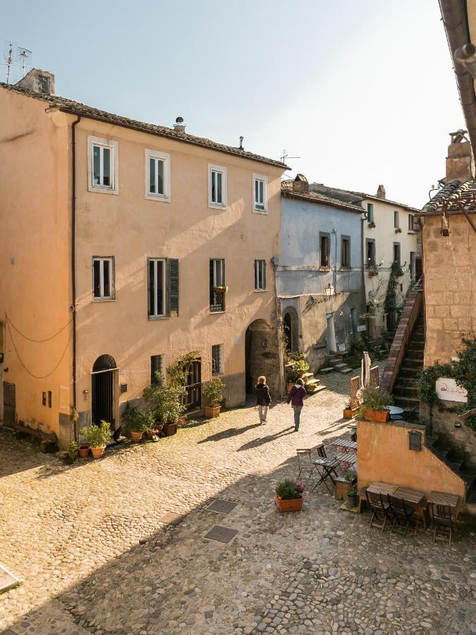 Opera Suites - Le Mille E Una Notte Calcata Exterior foto